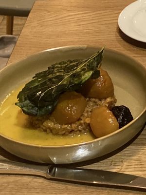 Beete mit Getreide und Kohlrabiblatt  at Flux in Hannoversch Munden