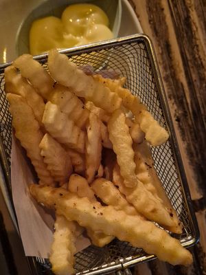 Delicious home made fries at Pad Thai Baan Tim Kitchen in Chiang Khong