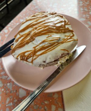 Cashew cinnamon roll at It's a Trap in Dublin