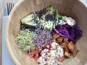 Buddha bowl at Ethos Brothers in Brentwood