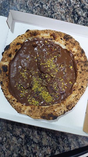 Nutella com pistache at Pizza Youth in Sao Paulo