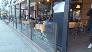 Exterior and outdoor seating at Internazionale in Bellinzona