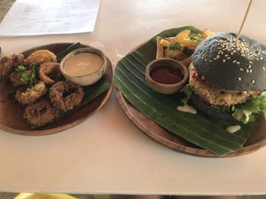 Onion rings and burger  at Ombak Zero Waste Cafe in Lembongan