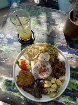Nasi campur vegan  at Ombak Zero Waste Cafe in Lembongan