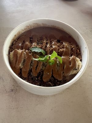 Peanut butter and banana smoothie bowl   at Ombak Zero Waste Cafe in Lembongan