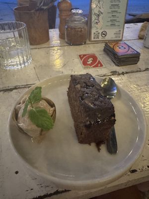 Vegan banana bread with peanut butter ice cream 😍  at Ombak Zero Waste Cafe in Lembongan