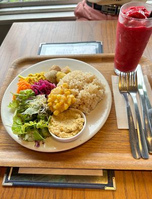 Delicious breakfast   at Optimus Cafe in Osaka