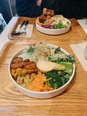 Seasonal Buddha bowl   at Optimus Cafe in Osaka