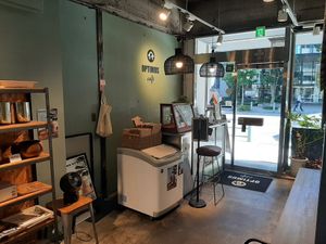  at Optimus Cafe in Osaka