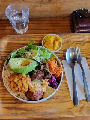 Buddha bowl at Optimus Cafe in Osaka