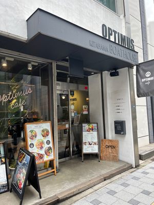   at Optimus Cafe in Osaka