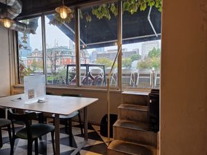  at Optimus Cafe in Osaka