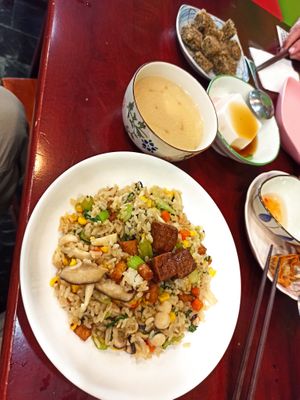 Tempeh fried rice at Luz Vegan in Chiayi