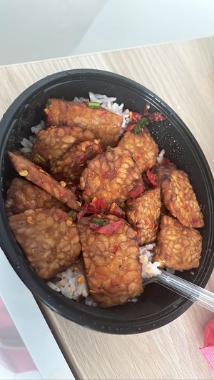 Stir fried tempeh with salt & chilli w/ rice😄  at So Vegan - Yaowarat​ in Bangkok