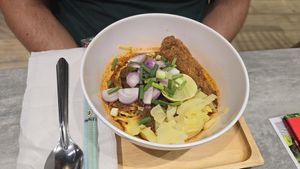 Khao Soi at So Vegan - Yaowarat​ in Bangkok