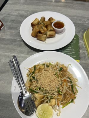 Pad Thai and spring rolls   at So Vegan - Yaowarat​ in Bangkok