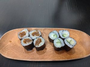 Pickled radish and cucumber rolls at Shū ShòuSī 蔬壽司 - Yasaisushi in Taichung