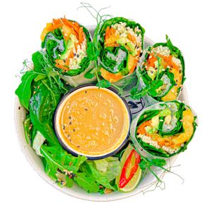 Спринг-ролл RAW at Tsiniki in Moscow