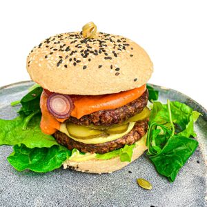 Циничный бургер at Tsiniki in Moscow