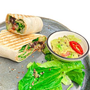 Буритто с черной фасолью и гуакамоле at Tsiniki in Moscow