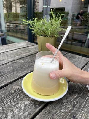 Latte Macchiato mit Hafermilch  at Birdie & Co in Dusseldorf