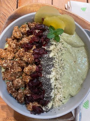 Nut-something Smoothie bowl at Ver De in Puerto Princesa