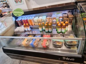 Drinks and food at JuiceLand - Westheimer Rd in Houston