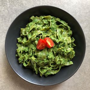 Špinačni rezanci v kremni špinačni omaki at Vanderveg in Ljubljana