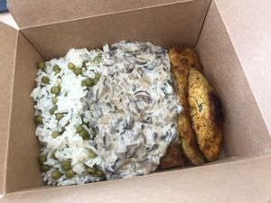 seitan steaks with cremy mushrooms and rice with peas  at Vanderveg in Ljubljana
