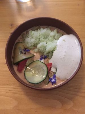 Concombre tomates baies de batak at Locafé in Grenoble