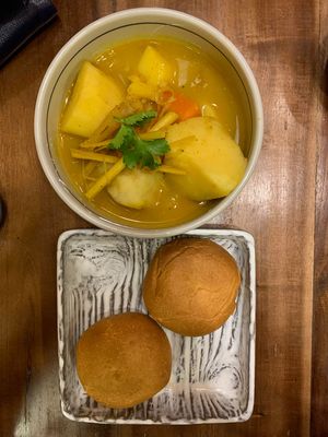 Vegetable curry at Bodhi in Hanoi