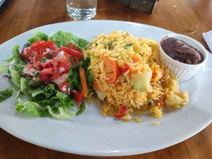 Arroz con vegetales. Ensalada verde. Frijoles molidos. at Tipico De Fraijanes in Alajuela