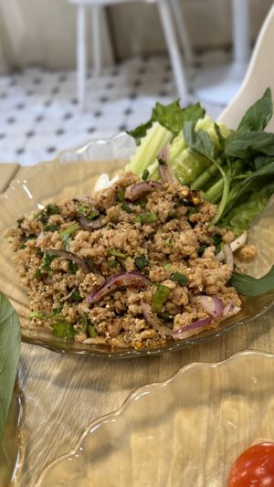Larb  at Sook Sathorn - Silom in Bangkok
