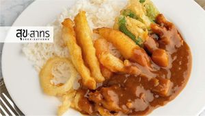 Japanese curry rice with tempura (Veggie and mushroom-based meat tempura) at Sook Sathorn - Silom in Bangkok