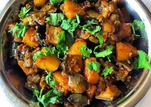 Aloo Baigan (Potato Egg plant masala) at Taj Mahal in San Jose