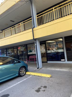 Outside at Sweet Creams in Honolulu