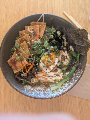  at Hélou Sushi House in Paris