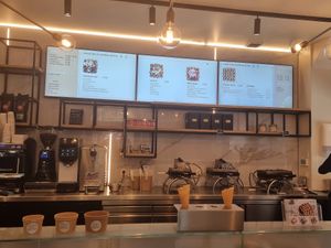 Counter at Otto Waffle Atelier in Bruges
