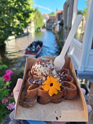  at Otto Waffle Atelier in Bruges