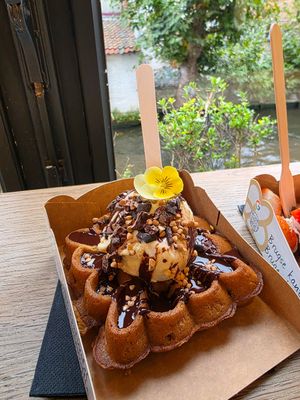  at Otto Waffle Atelier in Bruges