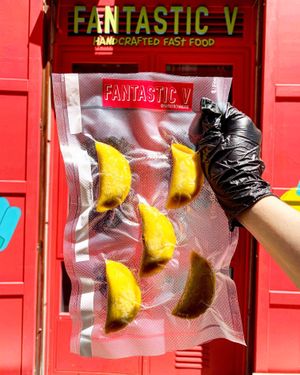 EMPANADITAS COLOMBIANAS PARA PREPARAR EN CASA at Fantastic V in Madrid