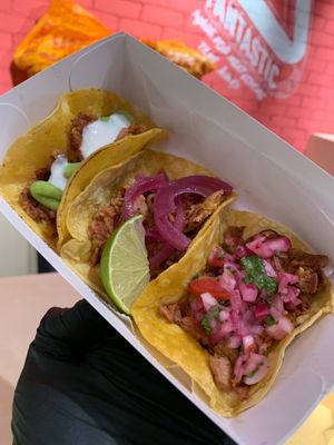 FANTASTIC TACOS DE JACKFRUIT at Fantastic V in Madrid