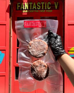 NUESTROS PATTIES PARA PREPARAR EN CASA at Fantastic V in Madrid