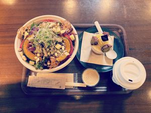 Autumn Buddha bowl, detox tea and sweet potato pudding  at Very Veggy-SALAD WORKS- in Fujisawa