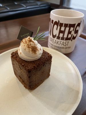 𝖢𝖺𝗋𝗋𝗈𝗍 𝖼𝖺𝗄𝖾 𝖺𝗇𝖽 𝖼𝗁𝖺𝗂 𝗍𝖾𝖺  at Very Veggy-SALAD WORKS- in Fujisawa