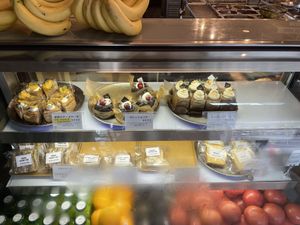 𝖵𝖾𝗀𝖺𝗇 𝖼𝖺𝗄𝖾𝗌  at Very Veggy-SALAD WORKS- in Fujisawa