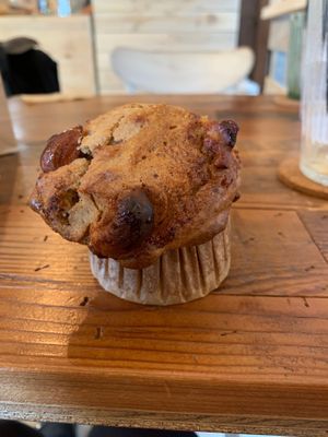 Coconut and nut vegan muffin at Very Veggy-SALAD WORKS- in Fujisawa