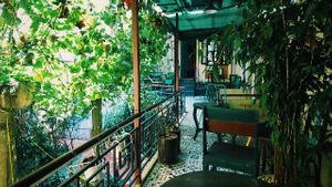 Enjoy your relaxing hanoi in an old villa at Galeria in Hanoi