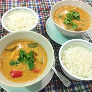 Thai curry at Galeria in Hanoi