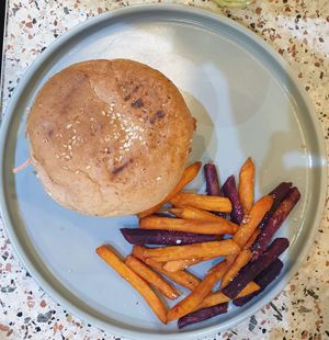  at Burgreens - Oakwood in Jakarta